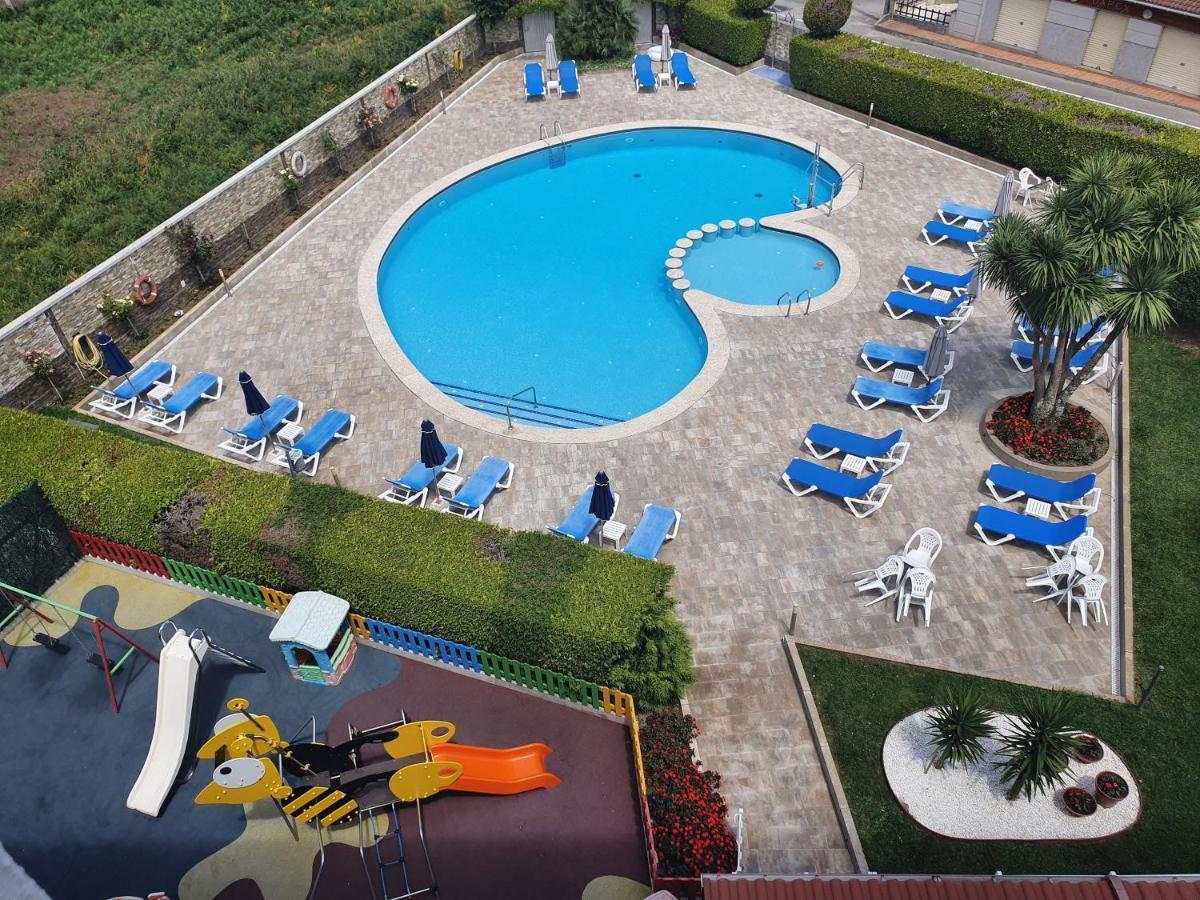 Hotel Troncoso Sanxenxo Bagian luar foto