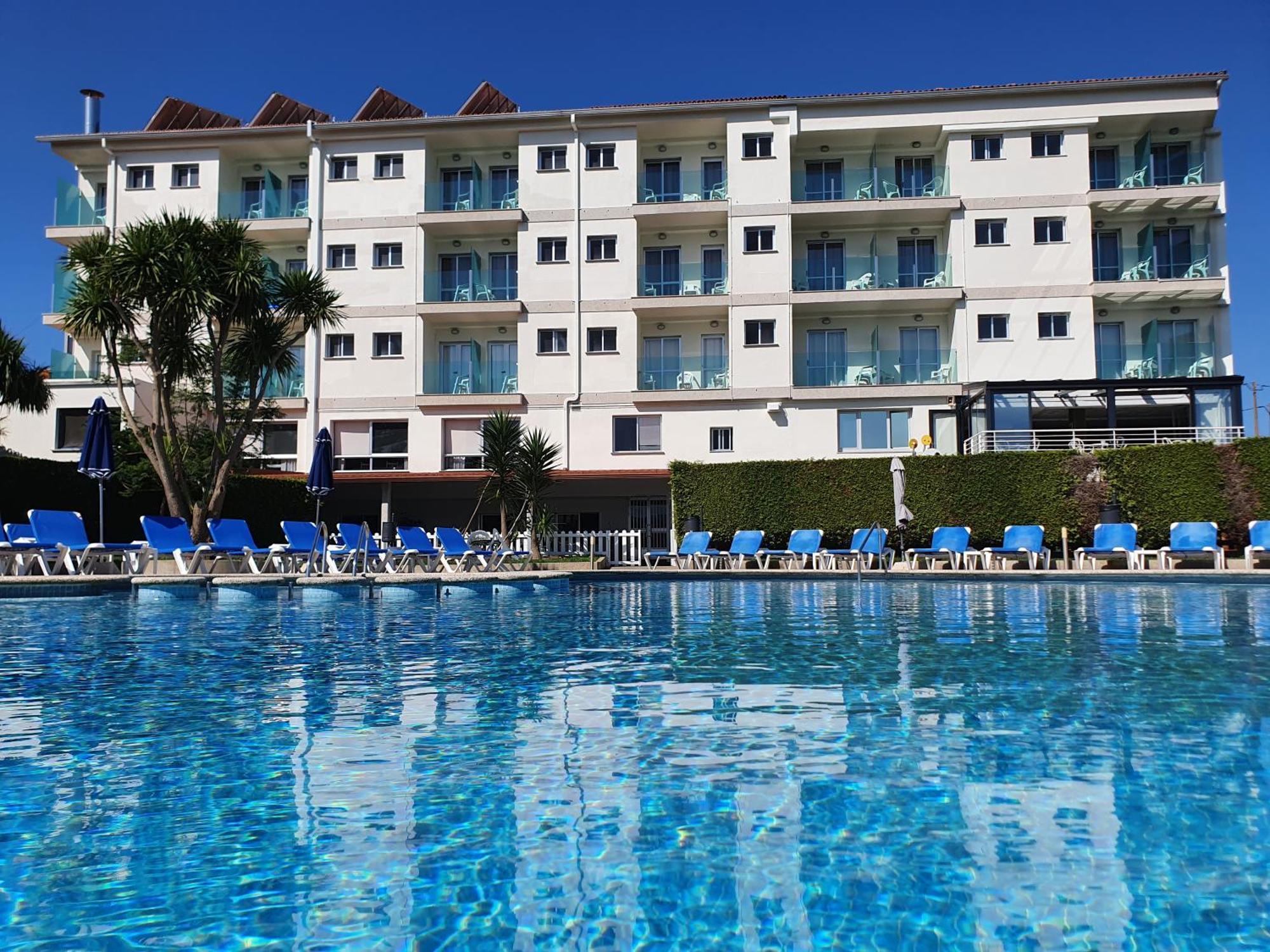 Hotel Troncoso Sanxenxo Bagian luar foto