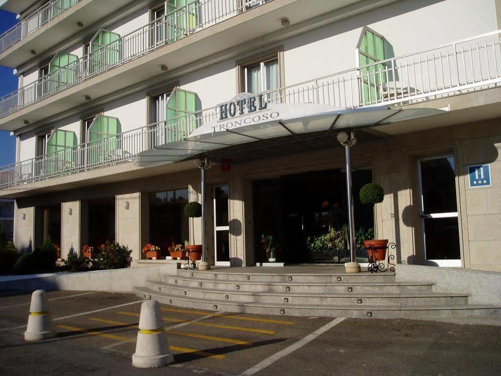 Hotel Troncoso Sanxenxo Bagian luar foto