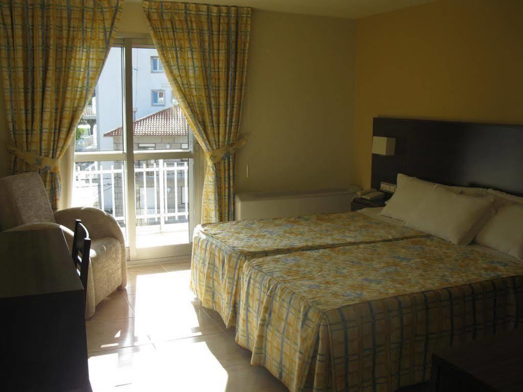 Hotel Troncoso Sanxenxo Bagian luar foto